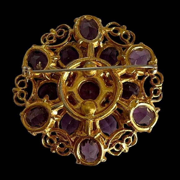 Vintage Goldtone Filigree Brooch With Dark Amethyst Crystal Stones - Picture 4 of 5